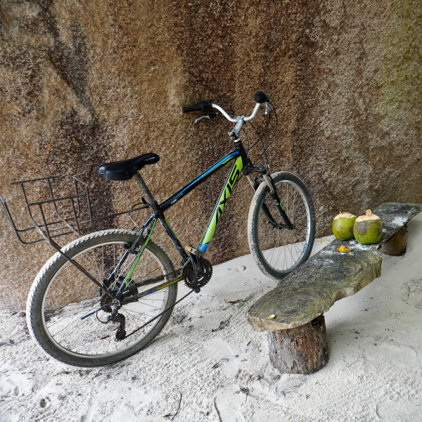 seychelles-la-digue-cycles-04