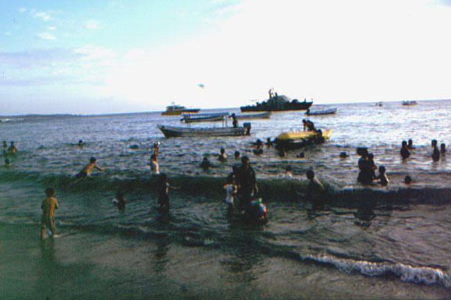 mexicans_beach